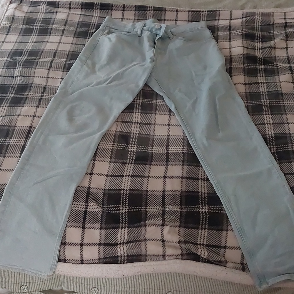 Jeans (light blue)